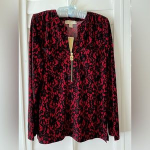 New with tags Michael Kors  Women long sleeve Shirt Top size M regular.